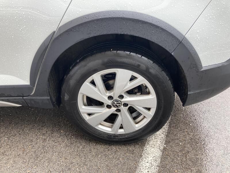 Volkswagen Tiguan • 2023 • 80,529 km 9