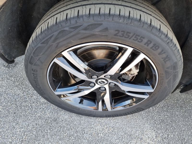 Volvo XC60 • 2021 • 29,000 km 3