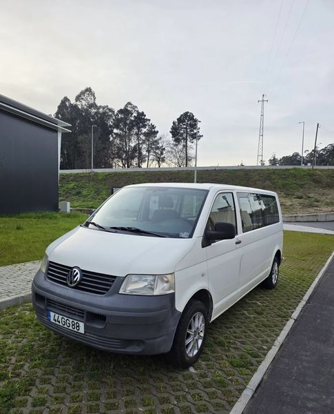 Volkswagen T5 Transporter Shuttle • 2008 • 280,000 km 1