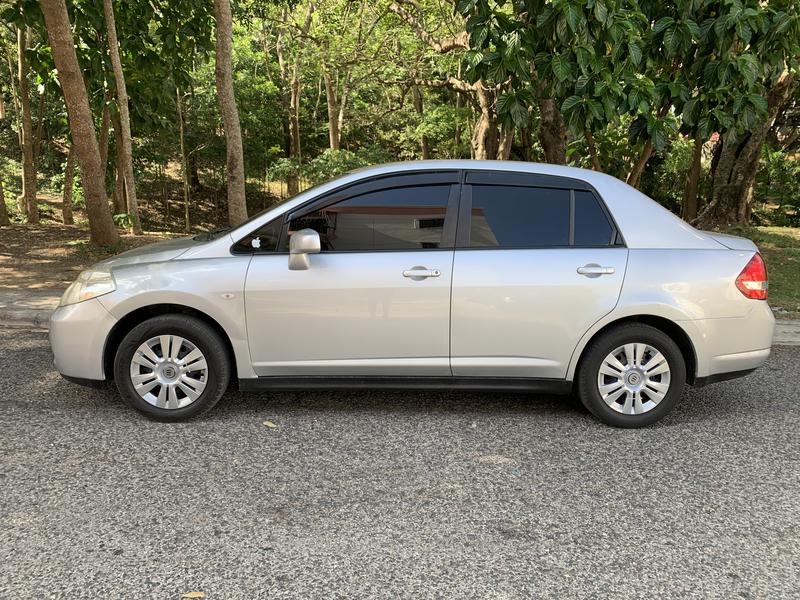 Nissan Tiida • 2011 • 133,000 km 3