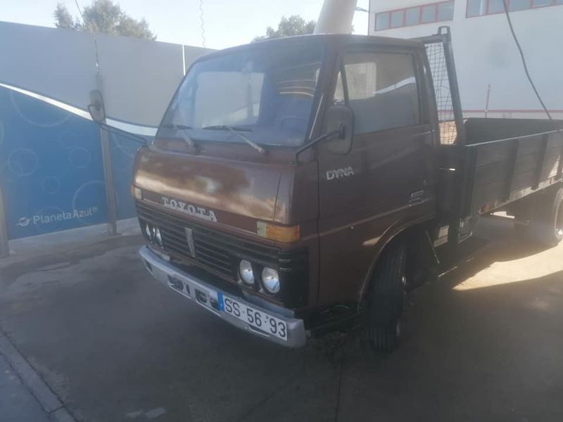 Toyota Dyna • 2007 • 108,000 km 2