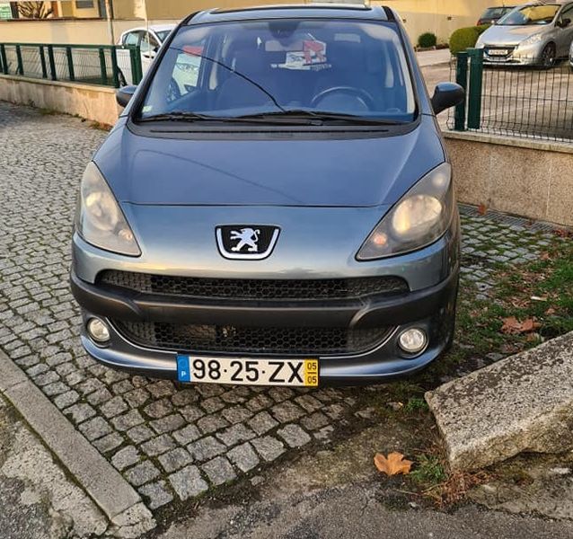 Peugeot 1007 • 2005 • 120,000 km 1