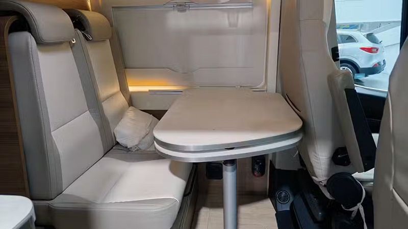 Fiat Ducato Van • 2022 • 9,962 km 10