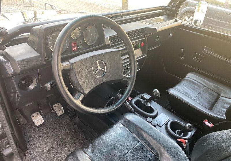 Mercedes-Benz G-Class • 1984 • 65,000 km 9