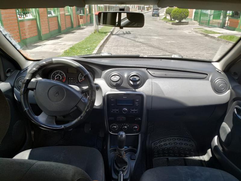 Renault Logan • 2014 • 95,800 km 4