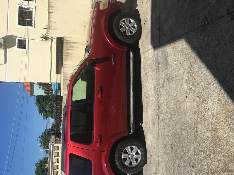 Ford Explorer • 2007 • 135,000 km 9