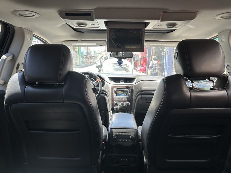 Chevrolet Traverse • 2015 • 120,000 km 3