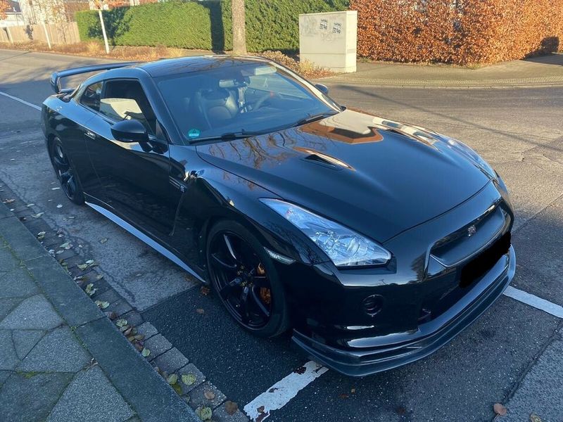 Nissan GT-R • 2009 • 79,000 km 1
