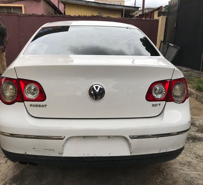 Volkswagen Passat • 2007 • 193,000 km 2