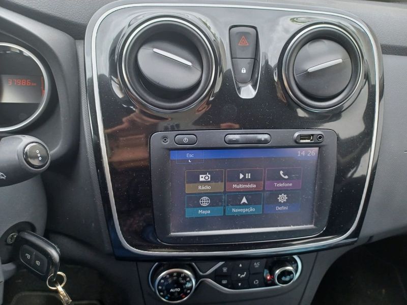 Dacia Sandero • 2018 • 80,000 km 5