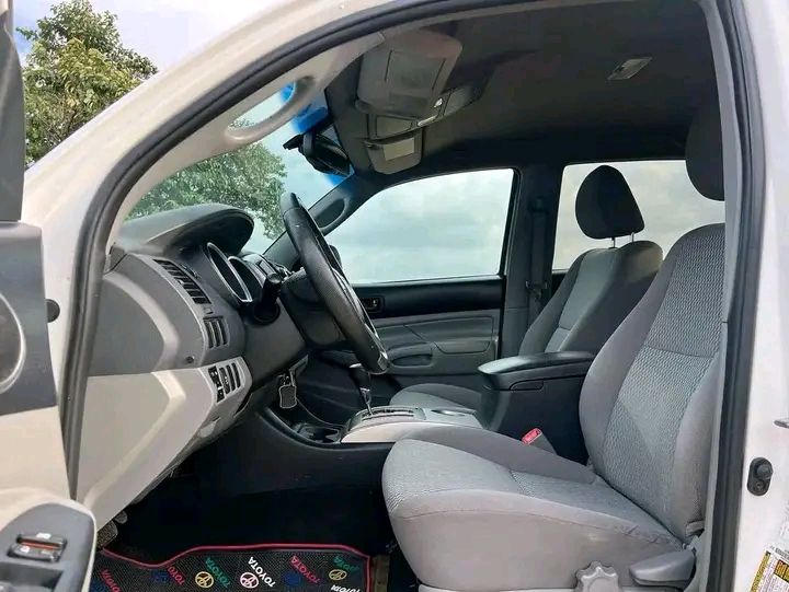 Toyota Tacoma • 2018 • 50,000 km 2