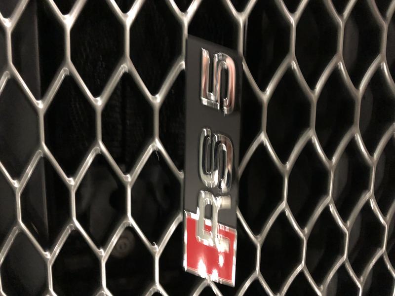 Audi RS5 • 2011 • 66,000 km 2