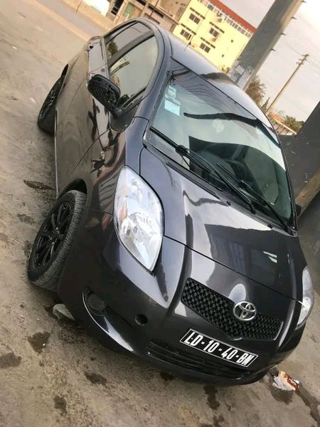 Toyota Yaris • 2012 • 21 km 3