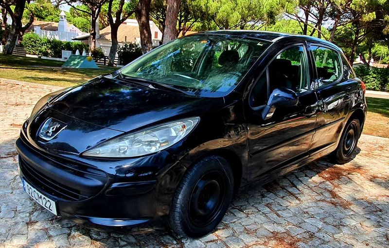 Peugeot 207 • 2006 • 365,000 km 4