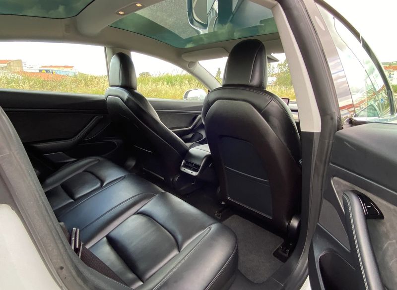 Tesla Model 3 • 2020 • 95,987 km 14