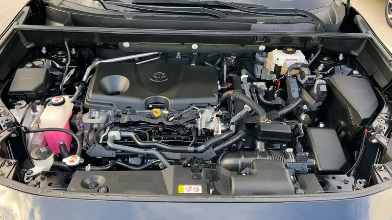 Toyota RAV4 • 2019 • 68,600 km 10