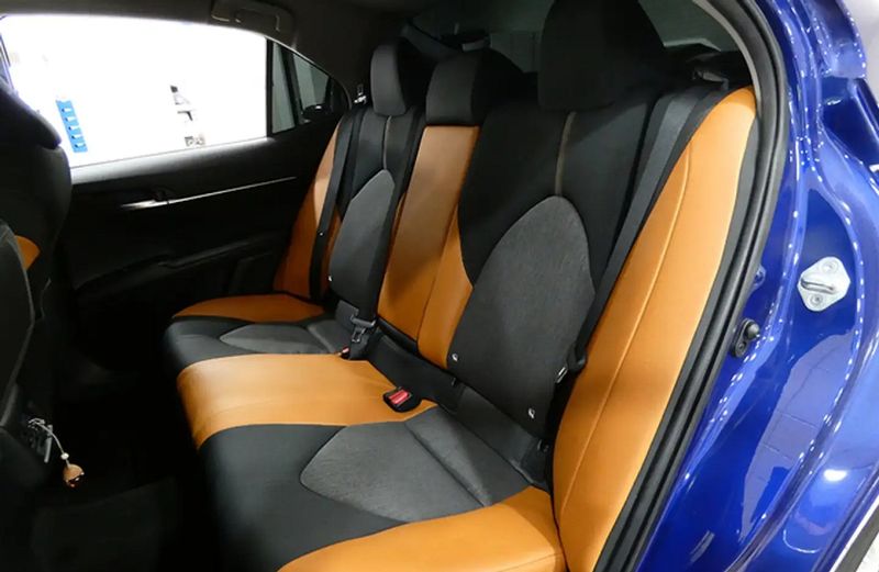 Toyota Camry • 2020 • 55,100 km 6