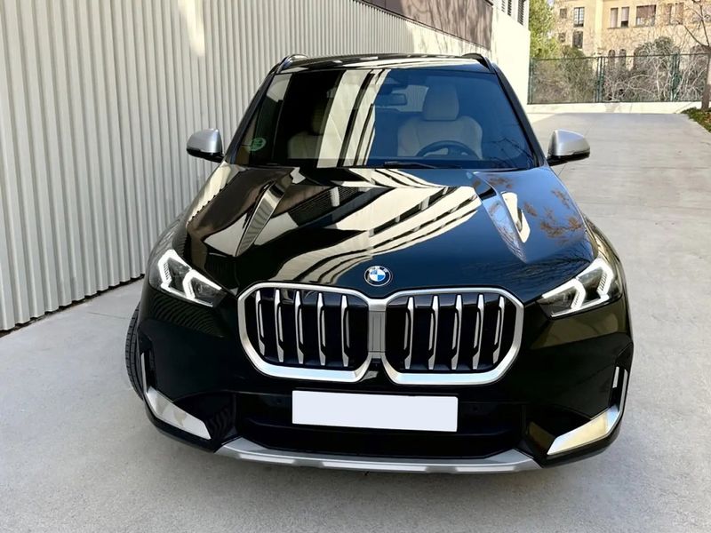 BMW X1 • 2023 • 17,500 km 11