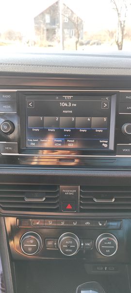 Volkswagen Jetta • 2022 • 80,000 km 4