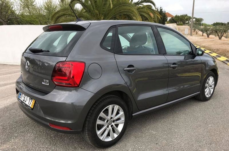 Volkswagen Polo • 2017 • 189,999 km 4