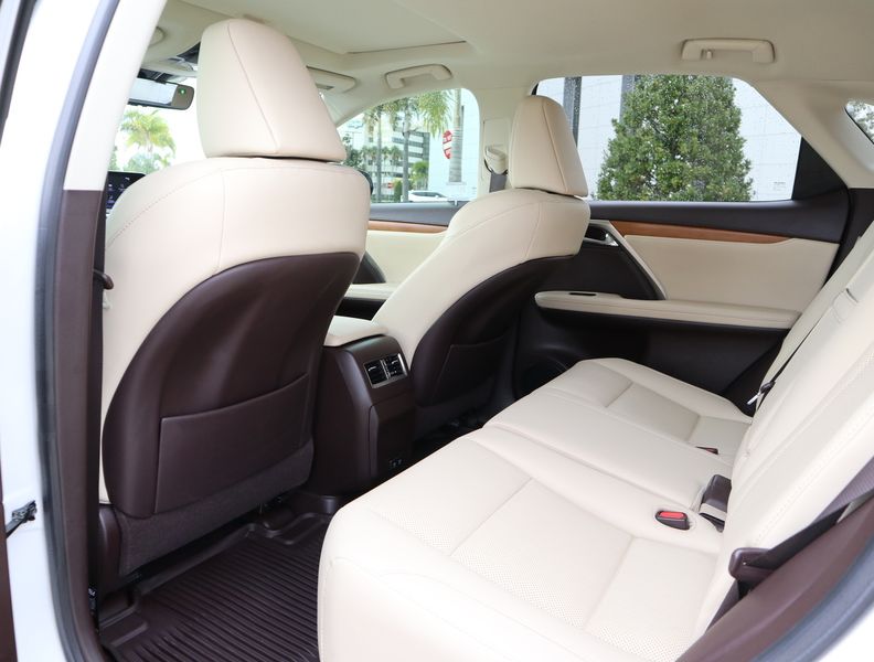 Lexus RX • 2020 • 9,711 km 2
