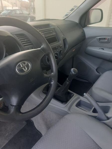 Toyota Hilux • 2008 • 156,000 km 3
