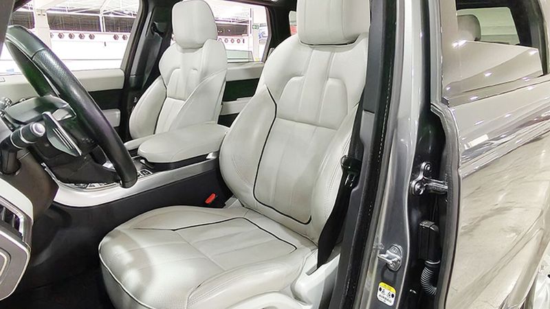 Land Rover Range Rover Sport • 2016 • 102,000 km 15