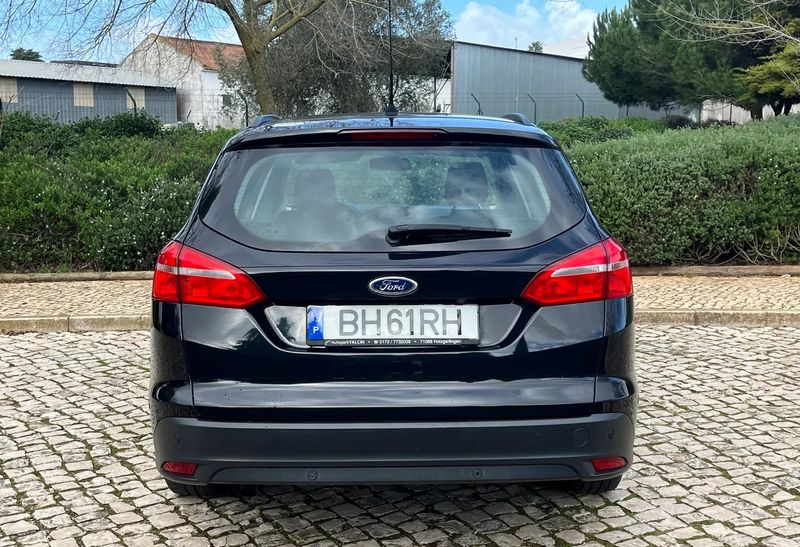 Ford Focus • 2015 • 120,000 km 6