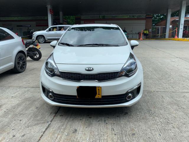 Kia Rio sedan • 2017 • 52,263 km 4