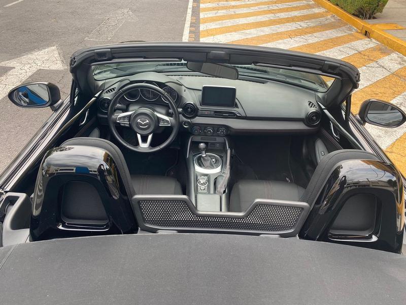 Mazda MX-5 • 2017 • 33,000 km 15