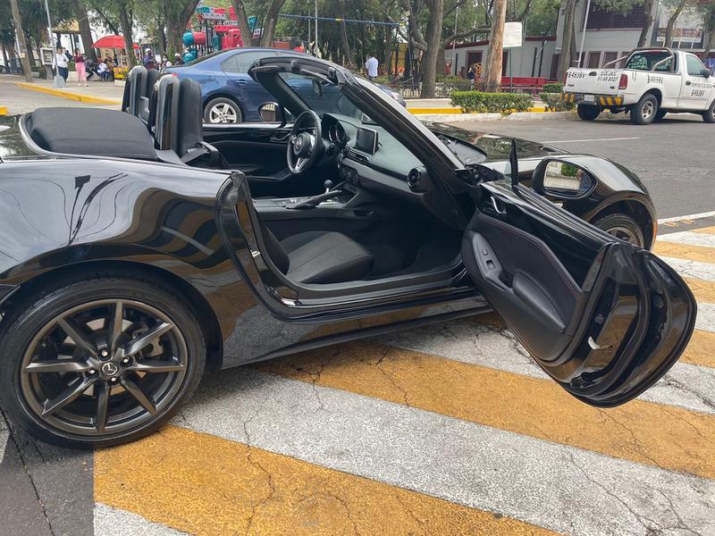 Mazda MX-5 • 2017 • 33,000 km 18