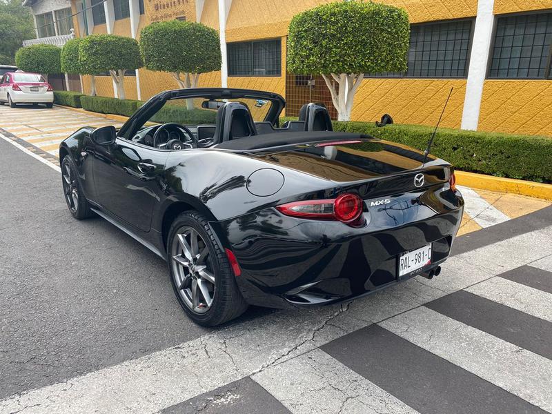 Mazda MX-5 • 2017 • 33,000 km 6