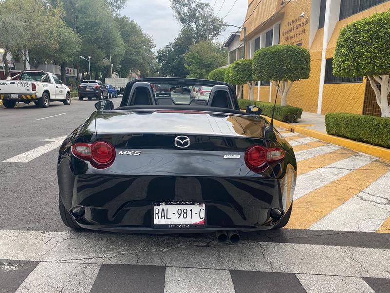 Mazda MX-5 • 2017 • 33,000 km 9