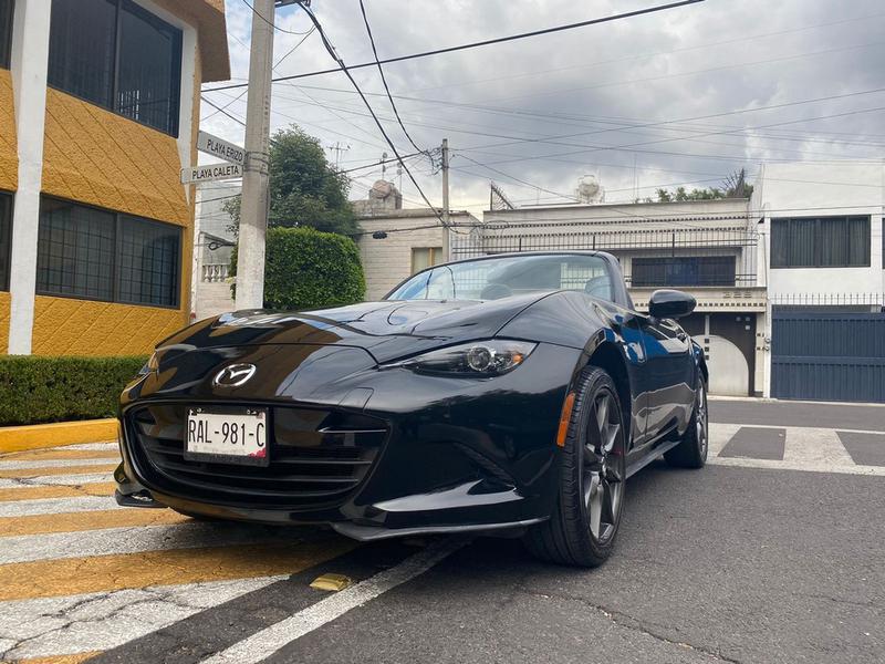 Mazda MX-5 • 2017 • 33,000 km 13