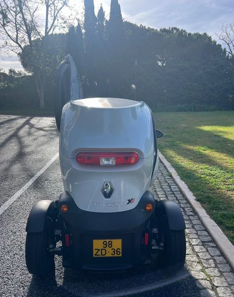 Renault Twingo • 2018 • 36,850 km 4