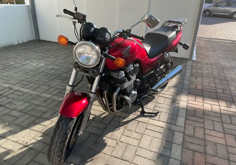 Honda cb 110 • 2001 • 29,200 km 1