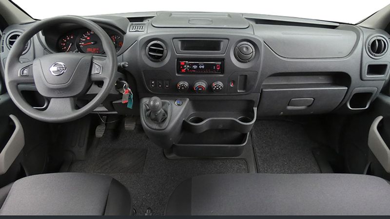 Nissan NV400 • 2018 • 28,450 km 9