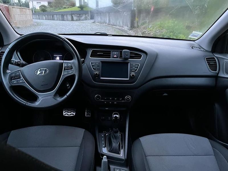 Hyundai i20 • 2015 • 50,000 km 3