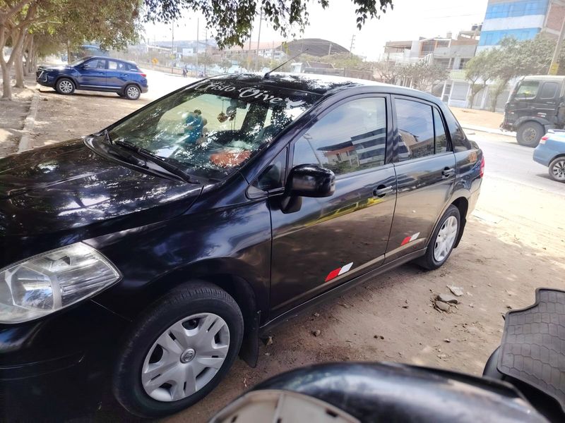 Nissan Tiida • 2015 • 80,200 km 1