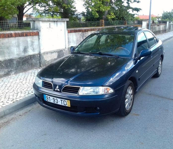 Mitsubishi Carisma • 2002 • 200,000 km 1