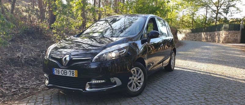 Renault Scénic • 2013 • 57,000 km 3
