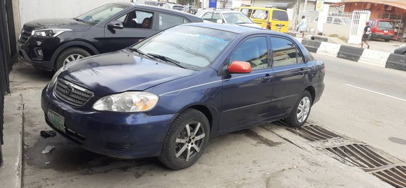 Toyota Corolla • 2003 • 147,352 km 1