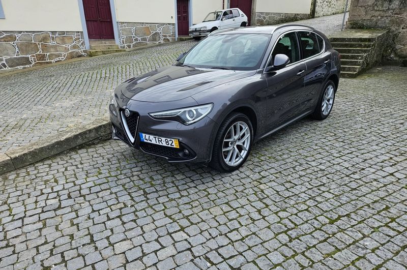 Alfa Romeo Stelvio • 2017 • 119,000 km 1