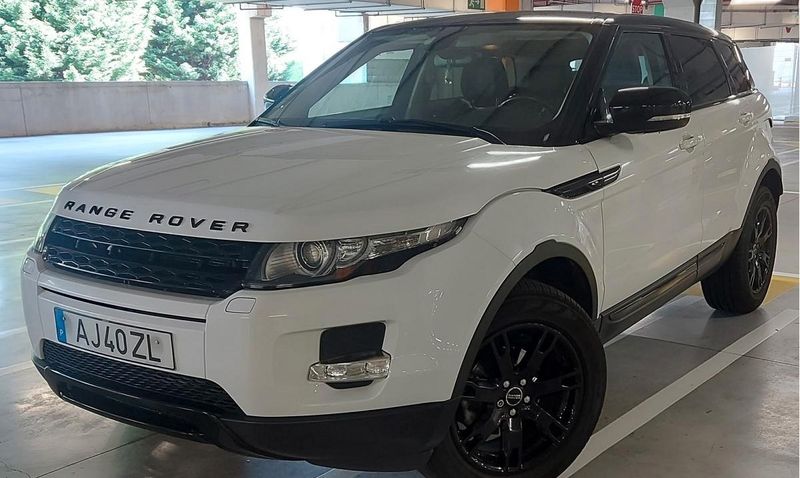 Land Rover Range Rover • 2011 • 170,000 km 5