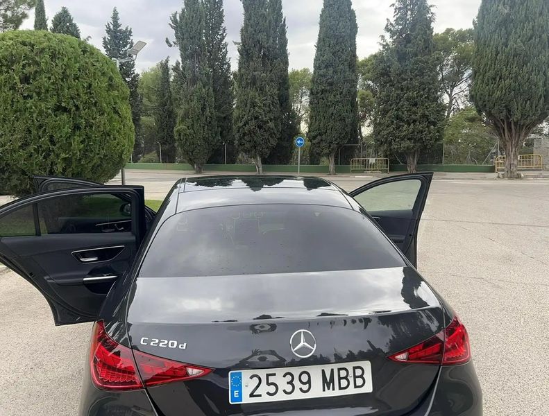 Mercedes-Benz C-Class • 2022 • 13,400 km 6