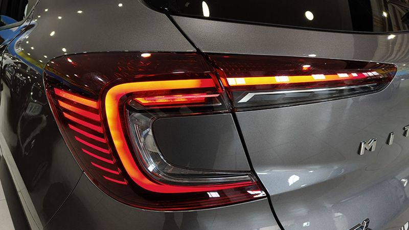 Mitsubishi ASX • 2024 • 23,155 km 14