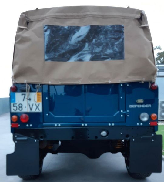 Land Rover Defender • 2004 • 150,000 km 6