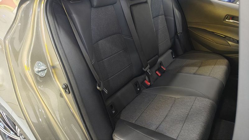 Toyota Auris • 2022 • 14,807 km 7