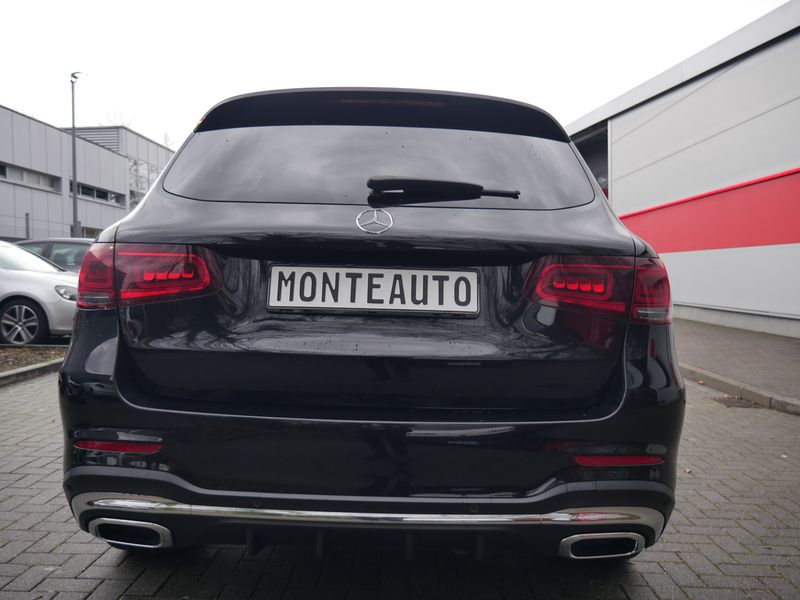 Mercedes-Benz GLC-Class • 2020 • 18,000 km 6