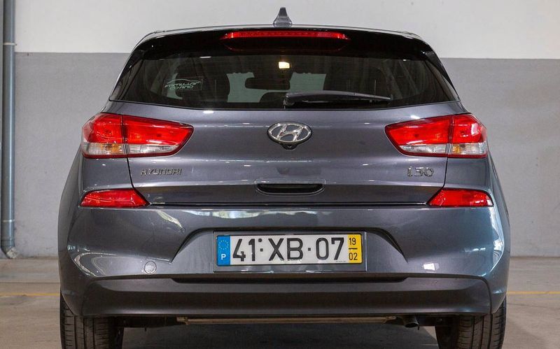 Hyundai i30 • 2019 • 199,999 km 2